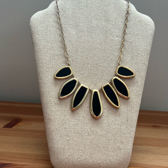 Stella and Dot Allegra reversable necklace gold and black - Picture 2 of 9